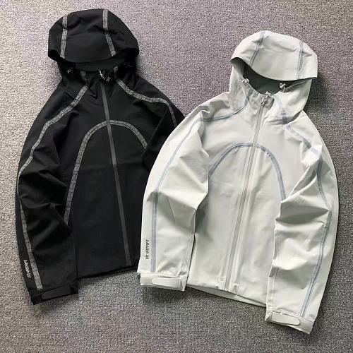 M RT A Jacket
