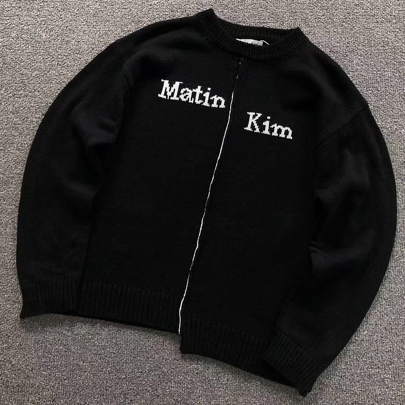MA N M Sweater