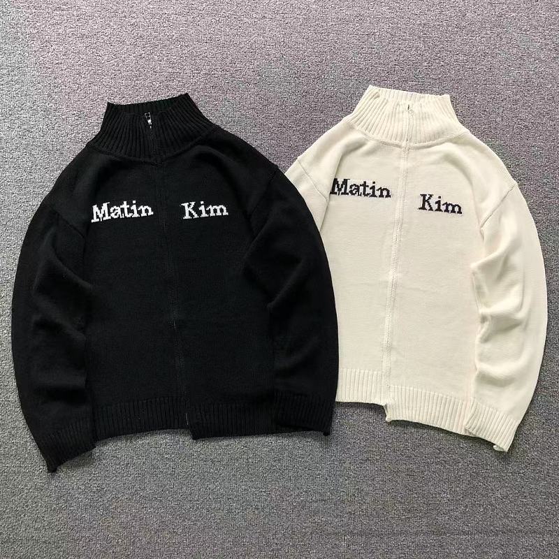 MA N M Sweater