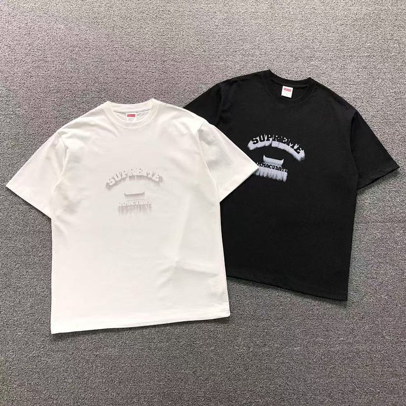 Supreme T-Shirt