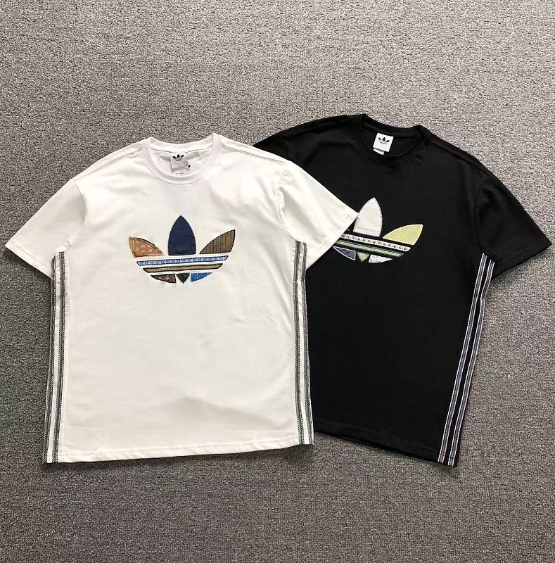 Adidas T-Shirt