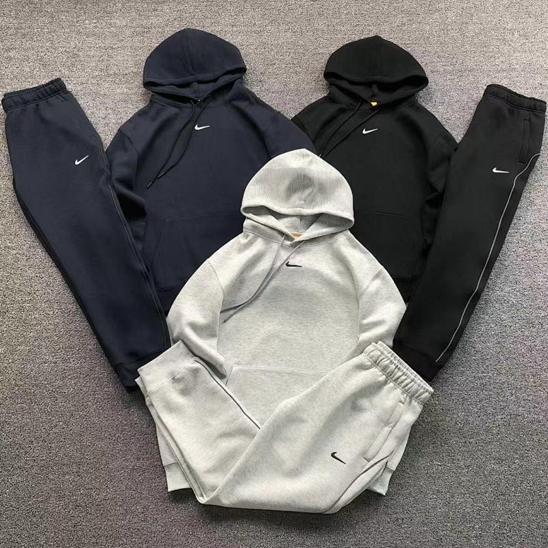 Nike North Hoodie Trousers