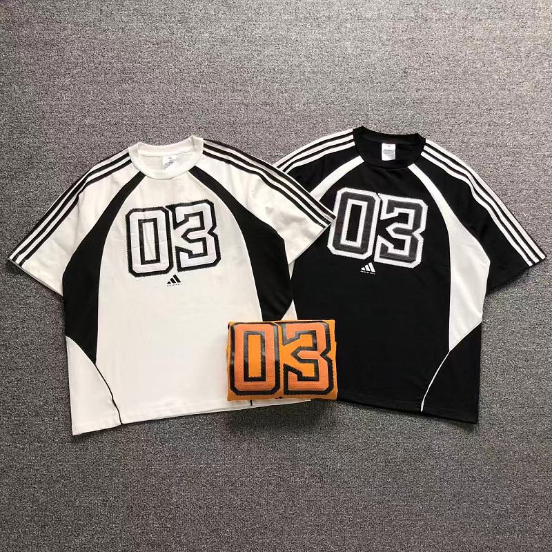 Adidas T-Shirt