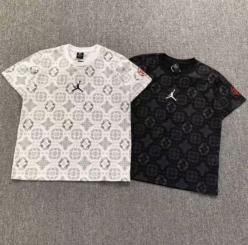A RJ R AN T-Shirt
