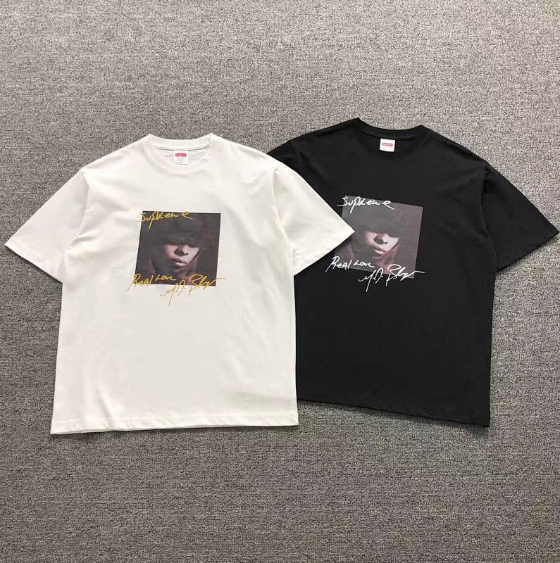 Supreme T-Shirt