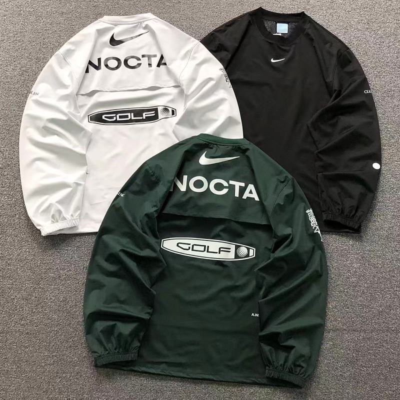 Nike North Long Sleeved