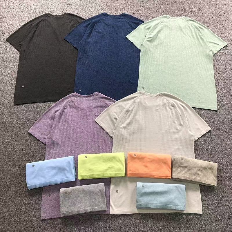 Lululemon T-Shirt