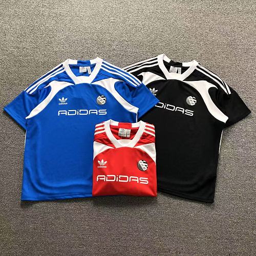 Adidas T-Shirt