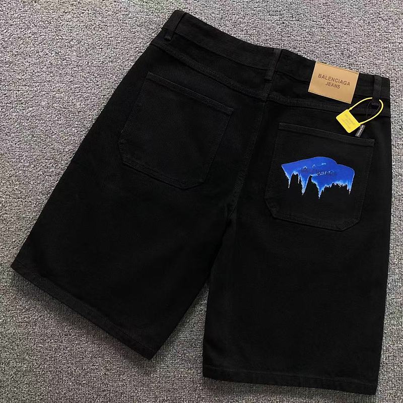 B L IA A Shorts