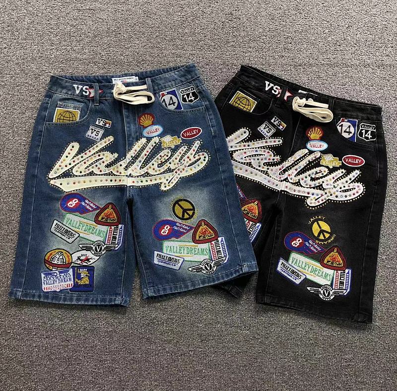V LL Y Shorts