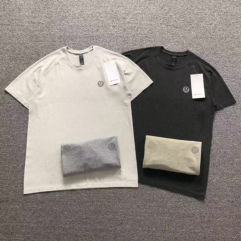 Lululemon T-Shirt