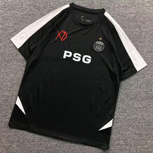 Football T-Shirt Im 60kg I Wear Size L In The Phot