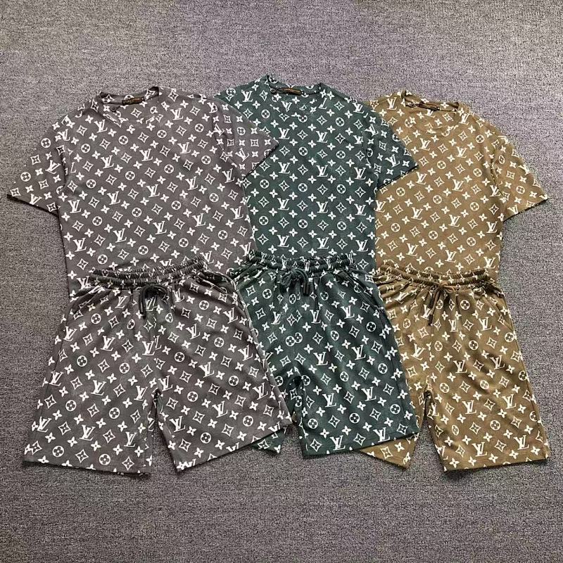 L Shorts T-Shirt
