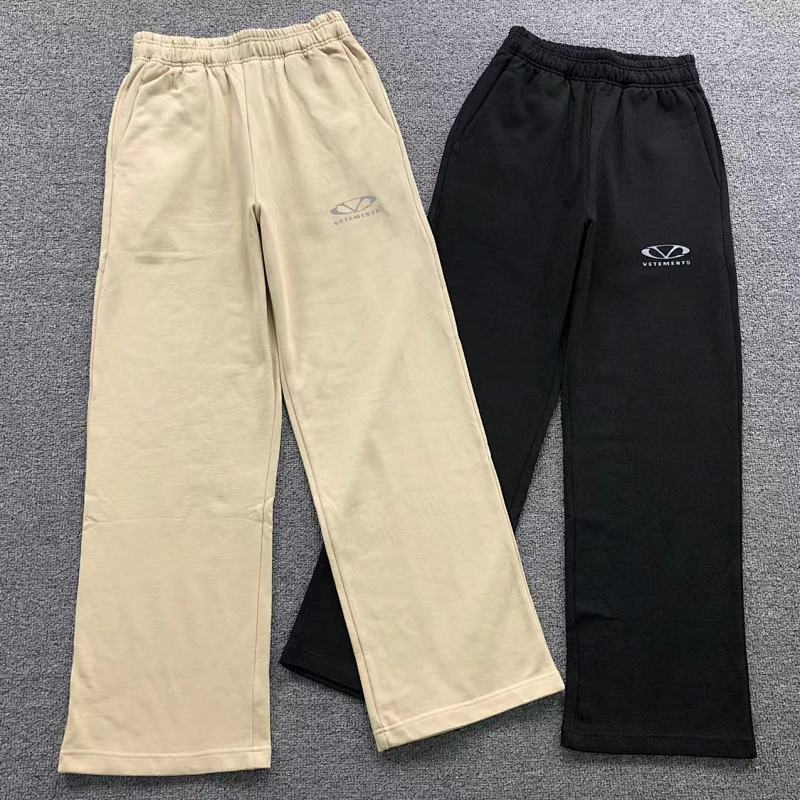 Vetements Trousers
