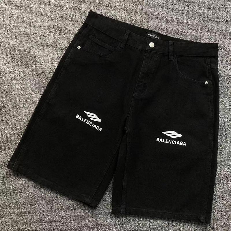 B L IA A Shorts