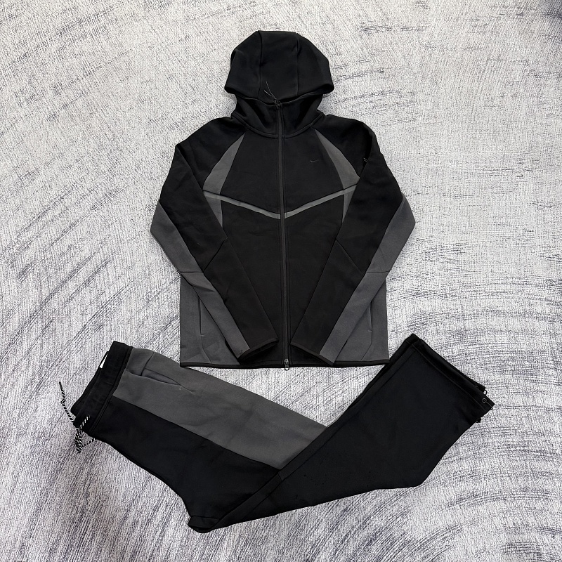 Nike Windrunner Tech Sleeve