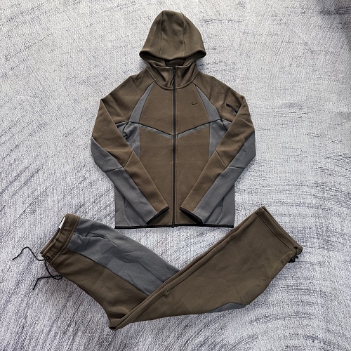 Nike Windrunner Tech Sleeve