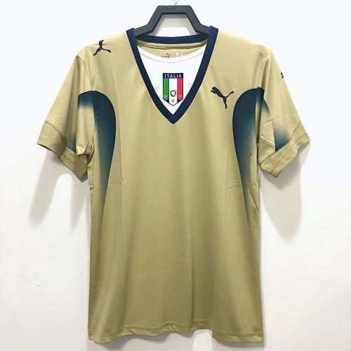 Italian Goalkeeper Gold Retro Fan Version