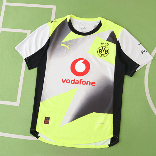 Borussia Dortmund Away Player Version