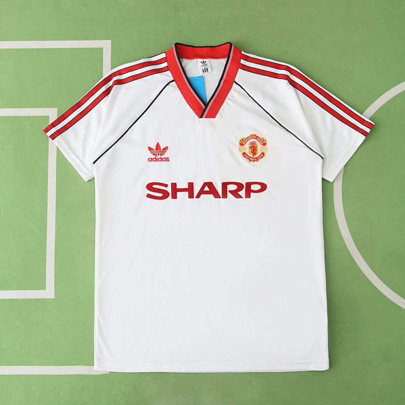 Manchester United F.C. Away Retro Fan Version