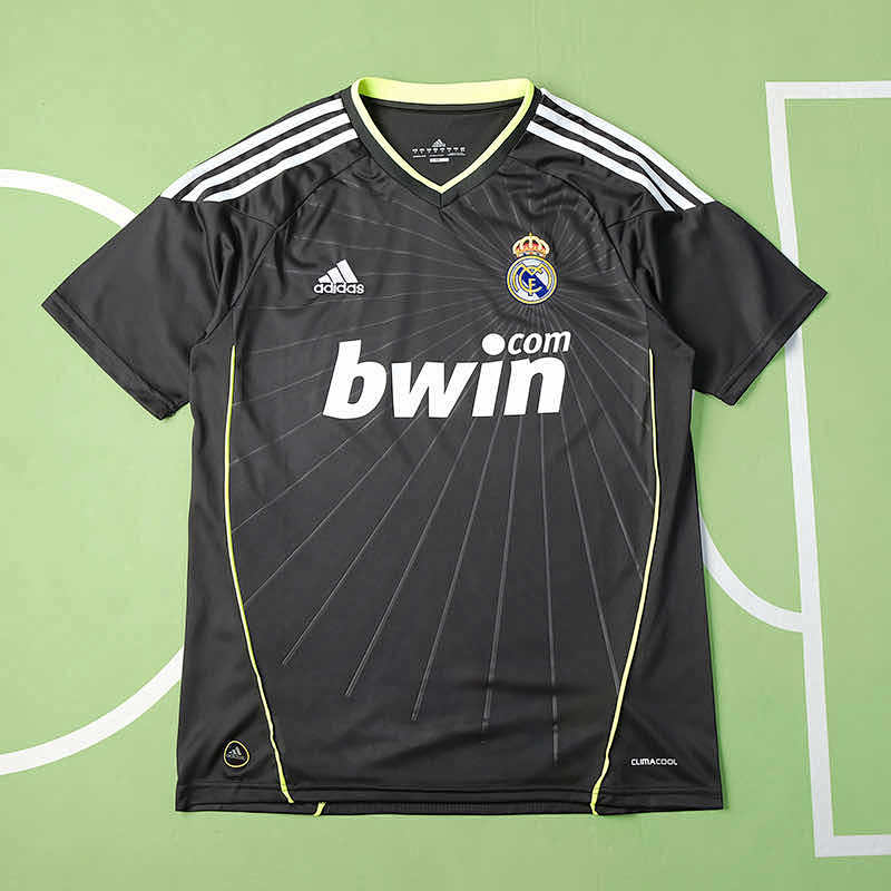 10-11 Season Real Madrid Away Retro Fan Version