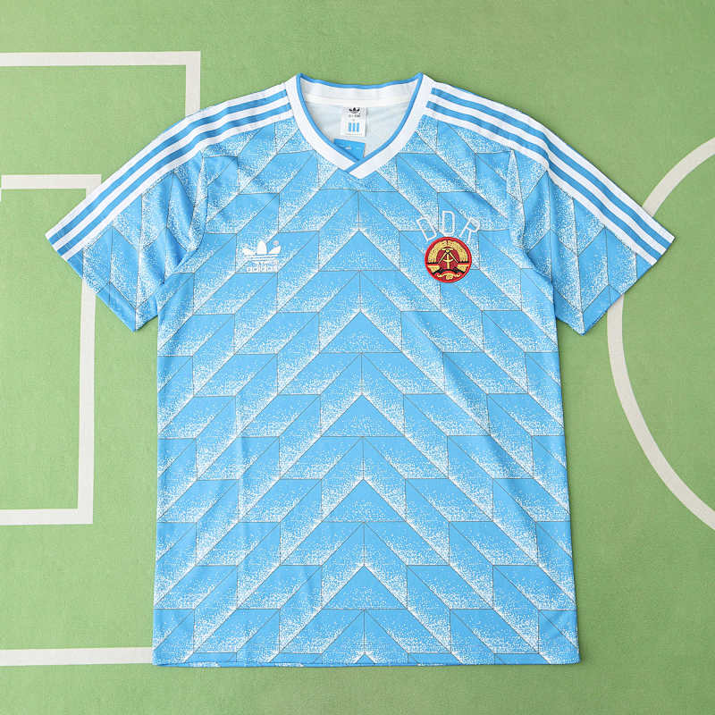 FC Dynamo Berlin Away Retro Fan Version