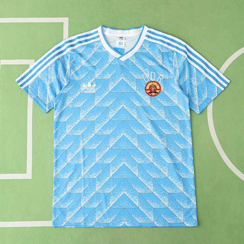 FC Dynamo Berlin Away Retro Fan Version