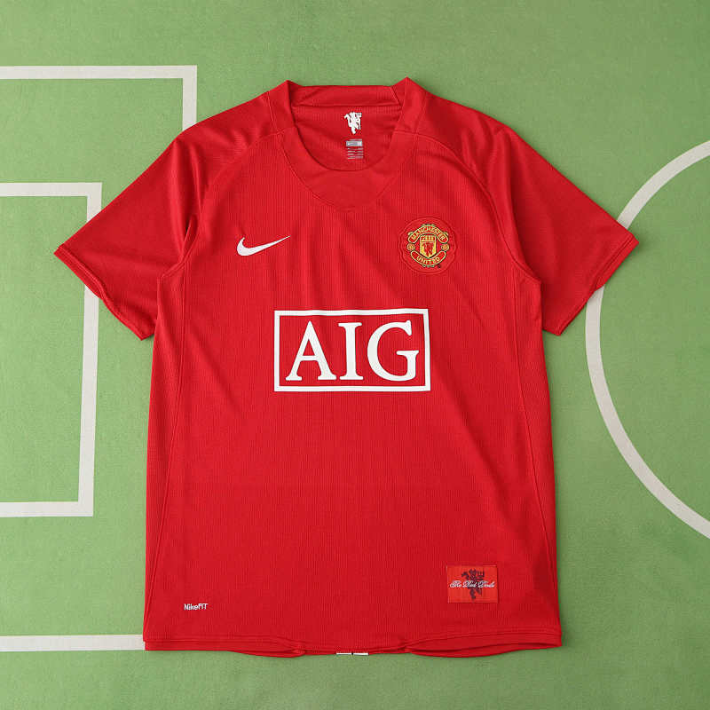 Manchester United F.C. Home Retro Fan Version