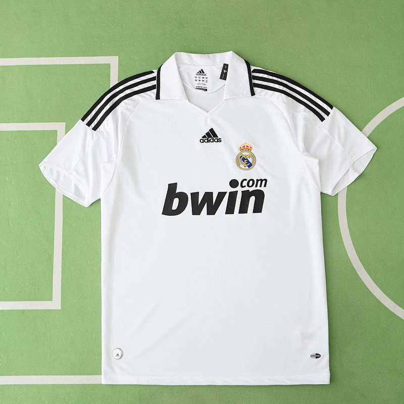 Real Madrid CF Home Retro Fan Version