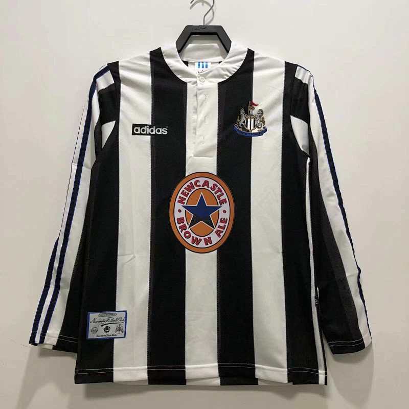 Newcastle United F.C. Long Retro Fan Version