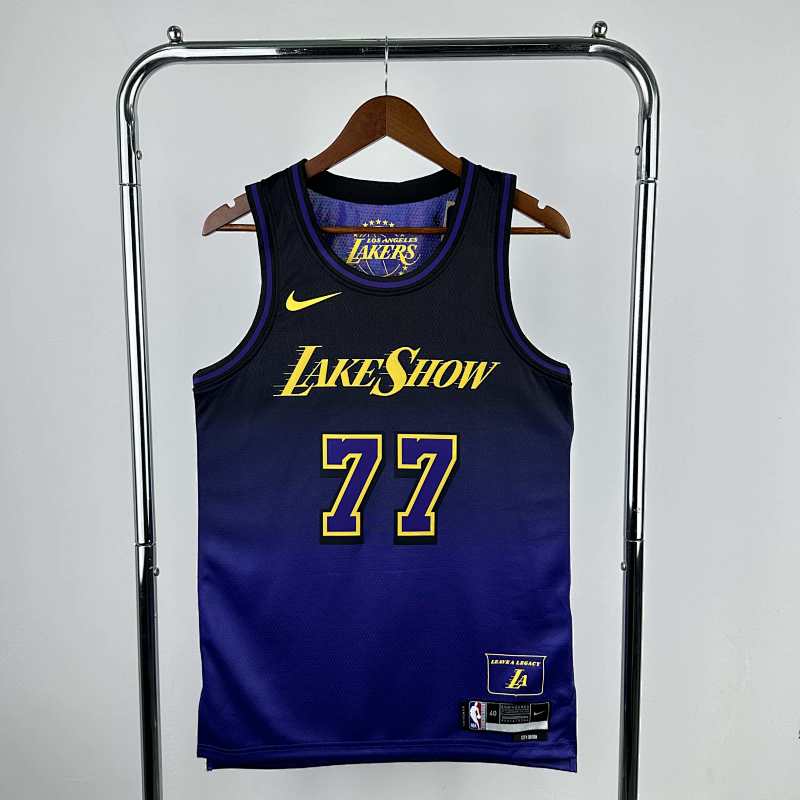 Nba L.A. Lakers 77 Doncic