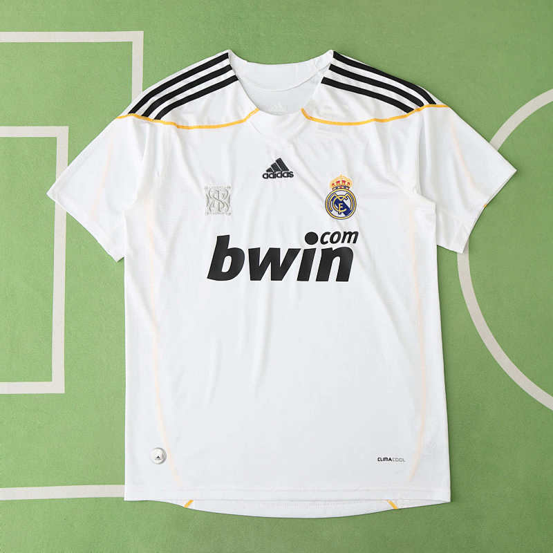 Real Madrid CF Home Retro Fan Version