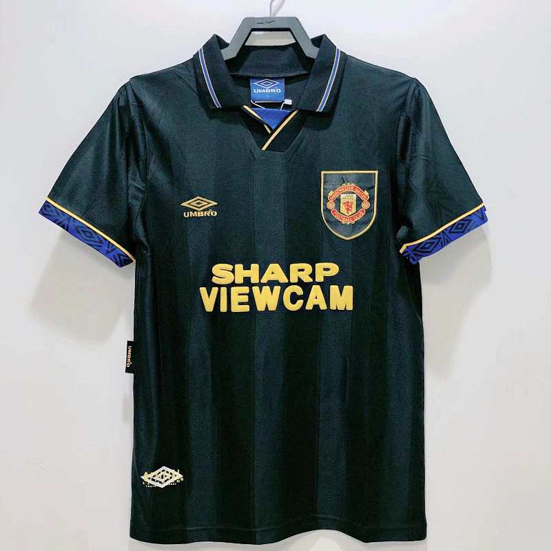 Manchester United Away Retro Fan Version