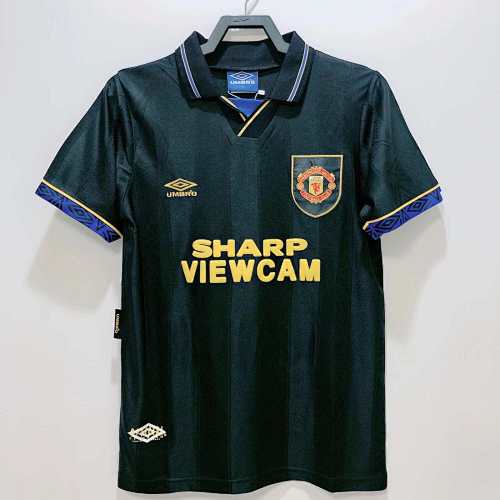 Manchester United Away Retro Fan Version