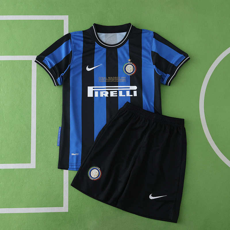 F.C. Internazionale Milan Retro Kids Kit