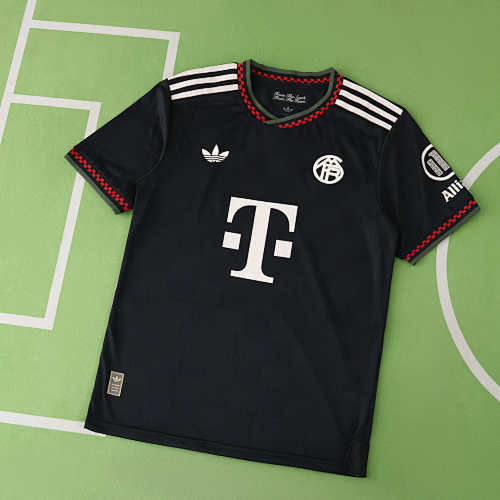 FC Bayern Munich Third Player Version