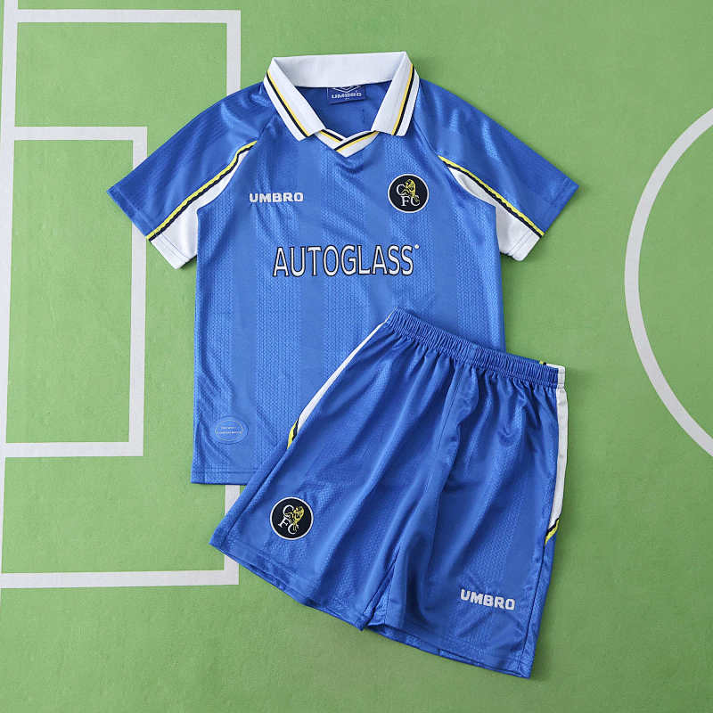 Chelsea F.C. Home Kids Kit
