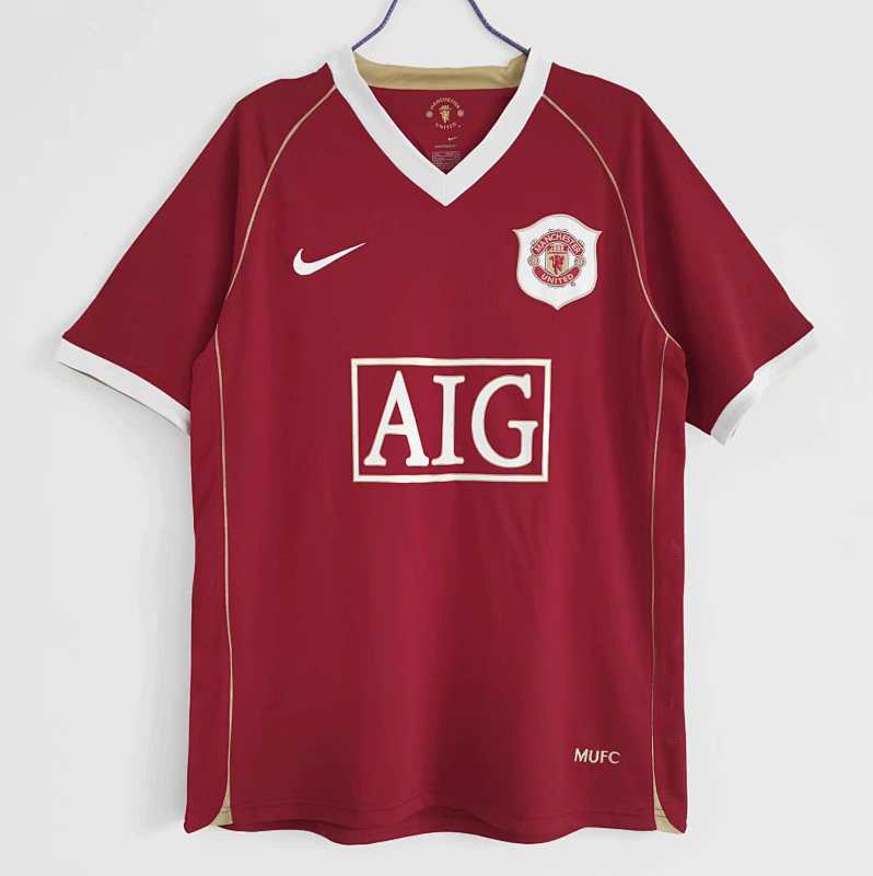 Manchester United Home Retro Fan Version