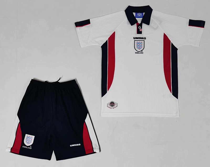 England Home Retro Kids Kit