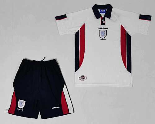 England Home Retro Kids Kit