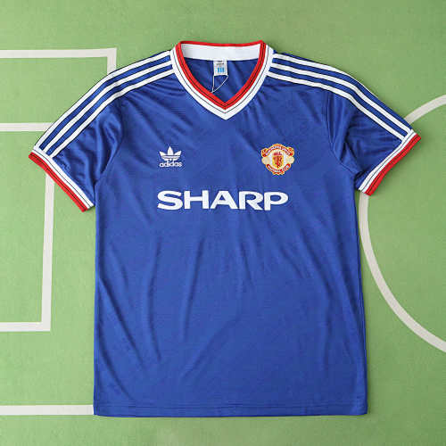 Manchester United F.C. Third Retro Fan Version