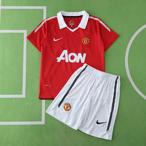 Manchester United F.C. Home Retro Kids Kit