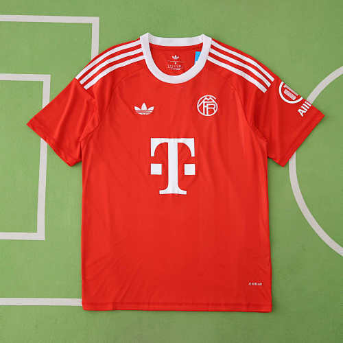 Fußball-Club Bayern München Training Clothes Fan Version