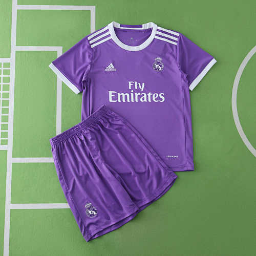 Real Madrid CF Away Retro Kids Kit