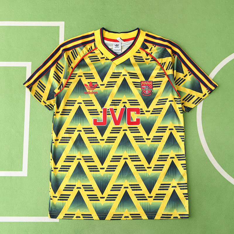 Arsenal F.C. Away Retro Fan Version