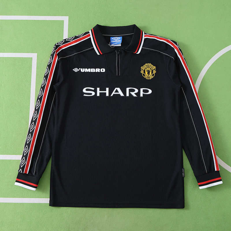 Manchester United F.C. Away Retro Long Sleeved Fan Version