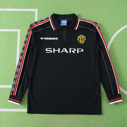 Manchester United F.C. Away Retro Long Sleeved Fan Version