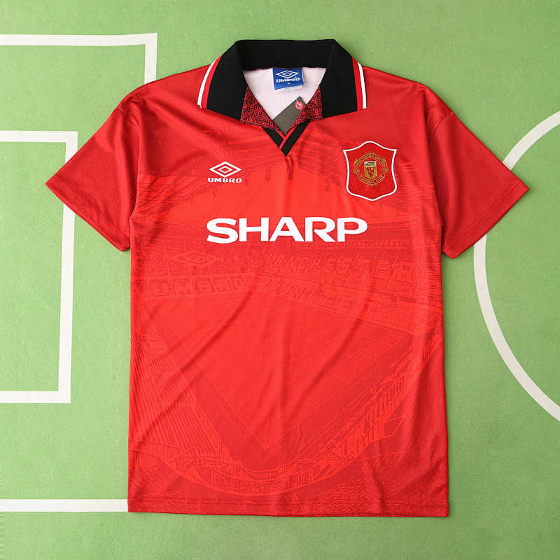 Manchester United F.C. Home Retro Fan Version