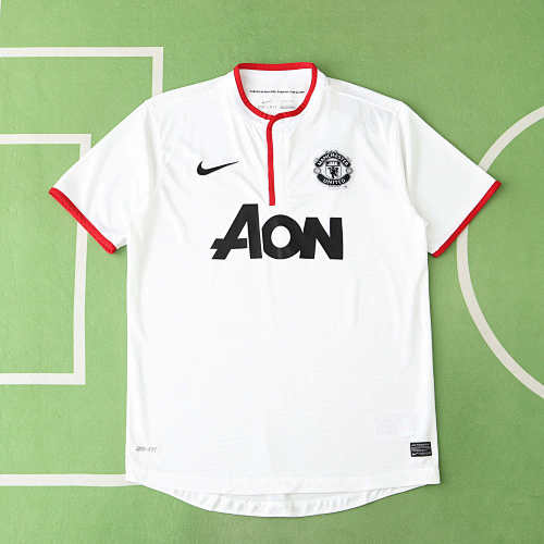 Manchester United F.C. Away Retro Fan Version