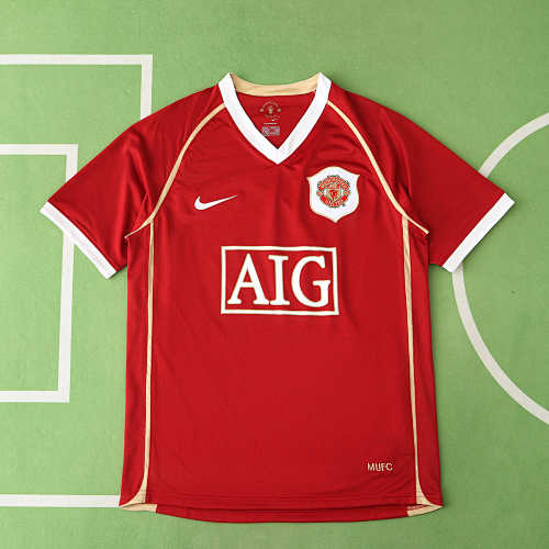 Manchester United F.C. Home Retro Fan Version